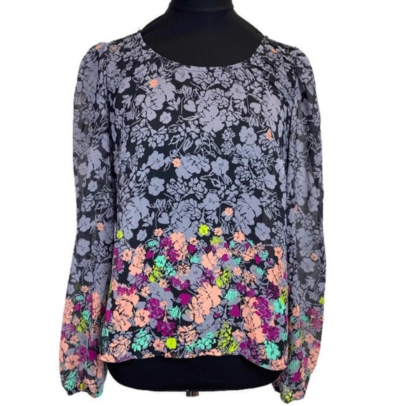 Unknown Tops - Beautiful Sheer Floral Top w/Back Zipper